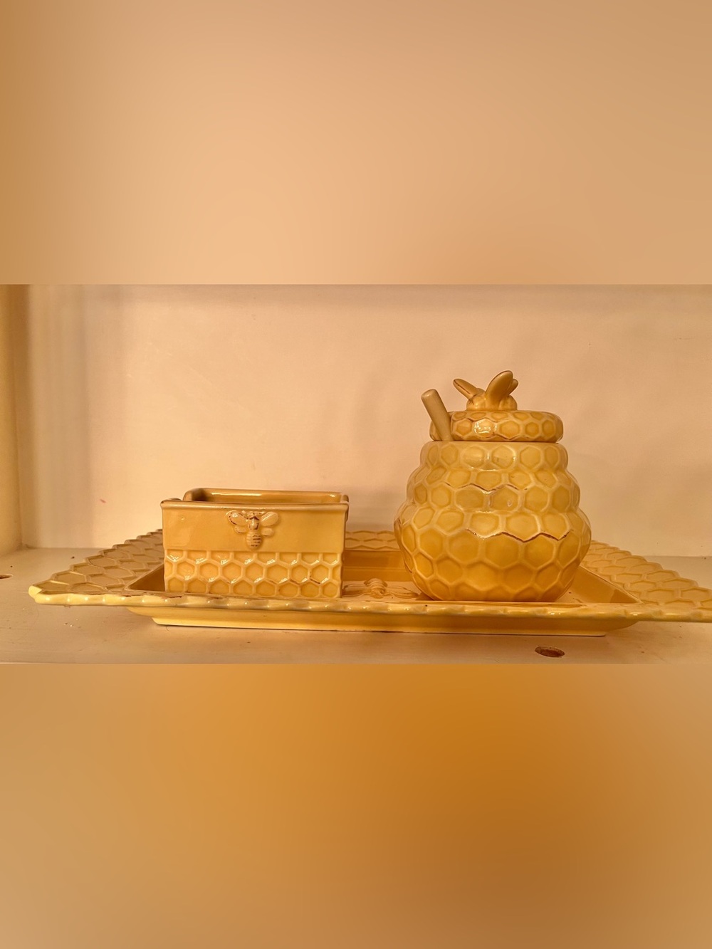 Boston International Honeycomb Bees Yellow Ceramic Rectangular Platter